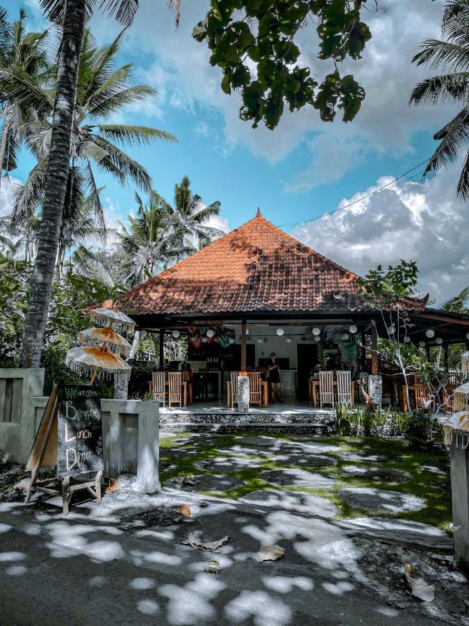 Mertha Sari Resto & Bungalow Klungkung Ngoại thất bức ảnh