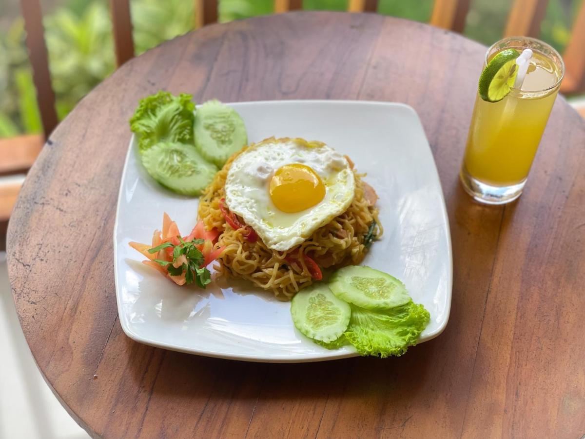 Mertha Sari Resto & Bungalow Klungkung Ngoại thất bức ảnh